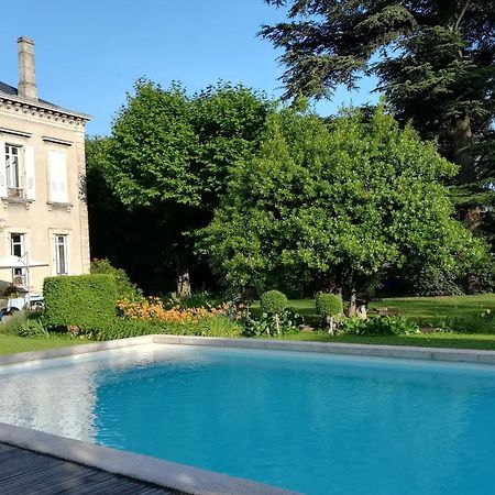Les Palmiers Bed and Breakfast Mauves Buitenkant foto