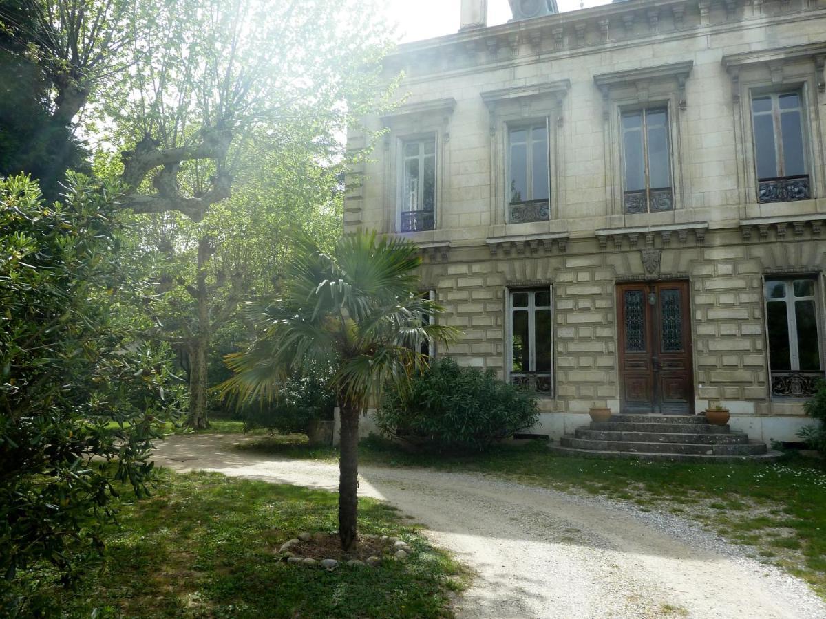 Les Palmiers Bed and Breakfast Mauves Buitenkant foto